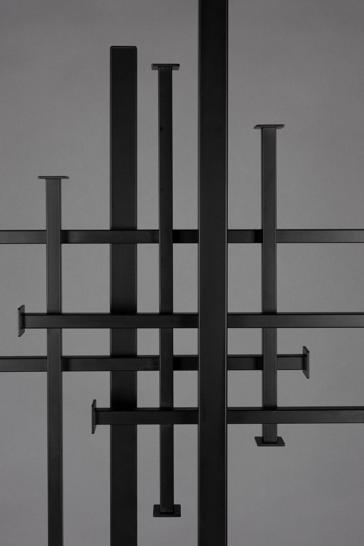 Rumex Garderobenständer in Schwarz präsentiert im Onlineshop von KAQTU Design AG. Kleiderständer ist von Dutchbone