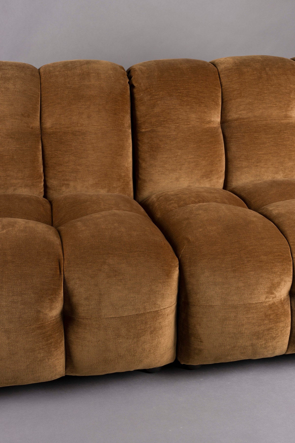 Sofa Hackman 3-Sitzer in Cognac präsentiert im Onlineshop von KAQTU Design AG. 3er Sofa ist von Dutchbone