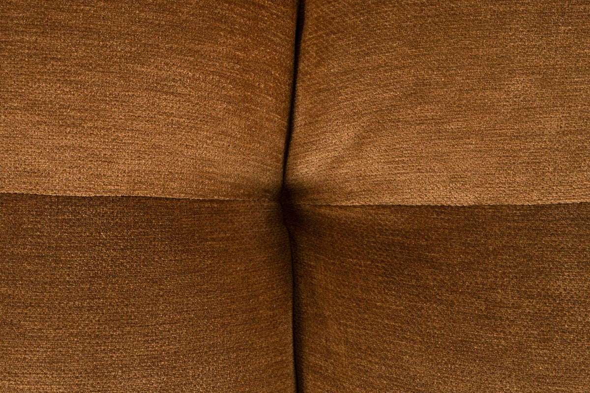 Sofa Hackman 4.5-Sitzer in Cognac präsentiert im Onlineshop von KAQTU Design AG. 4er Sofa ist von Dutchbone