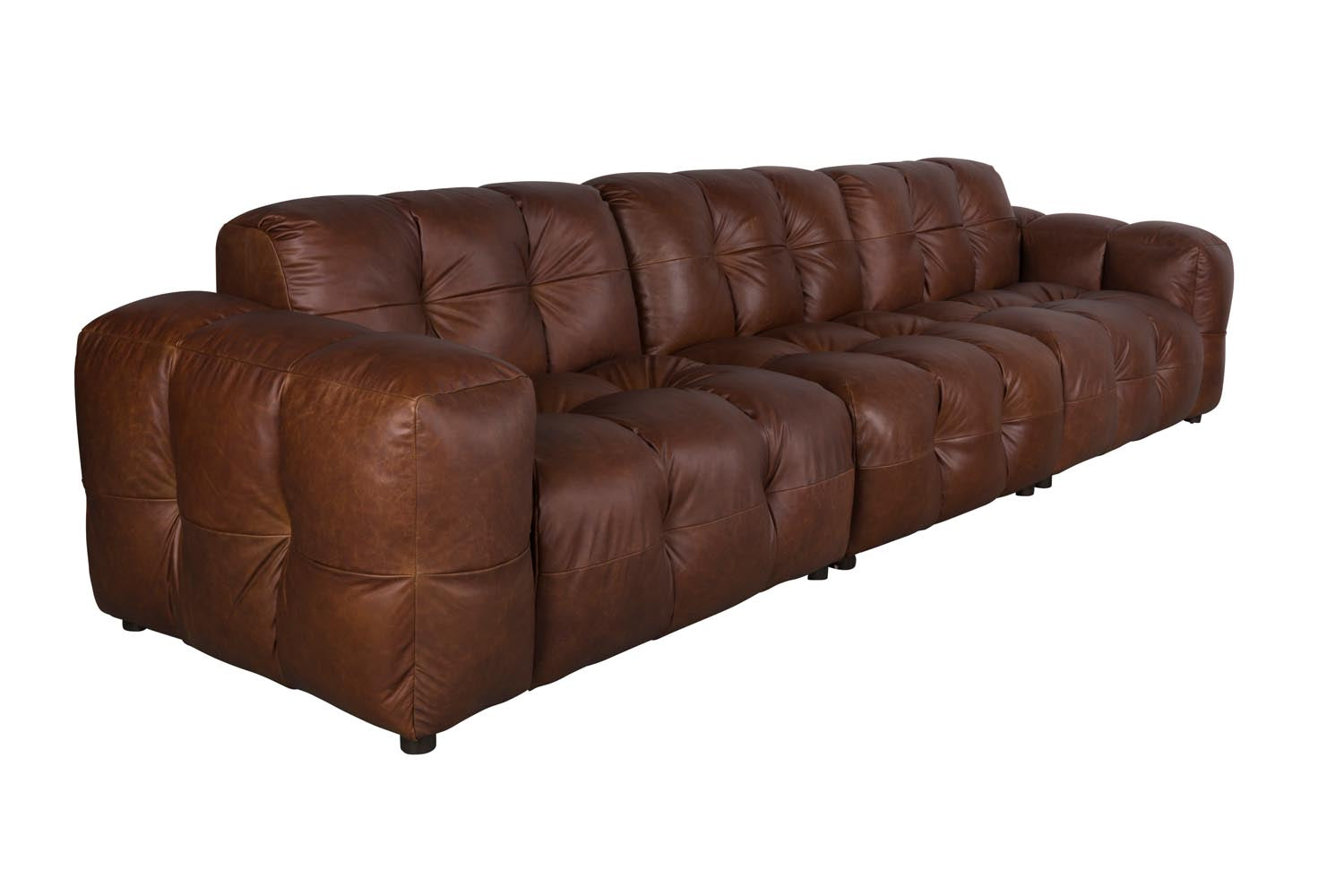 Sofa Hackman 4.5-Sitzer in Schokolade präsentiert im Onlineshop von KAQTU Design AG. 4er Sofa ist von Dutchbone
