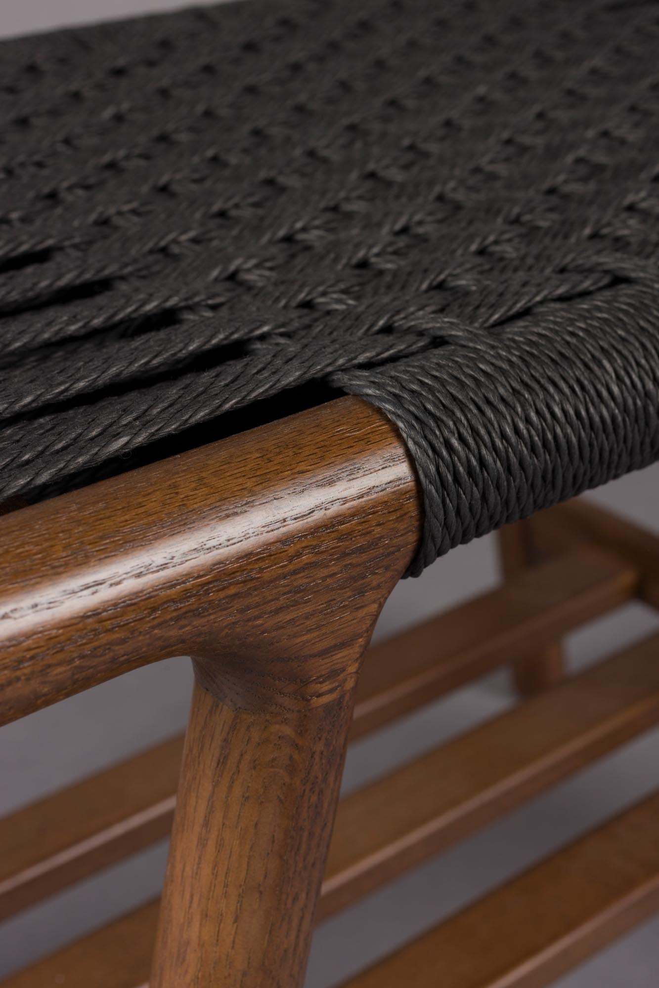 Hocker Kintaro in Walnuss präsentiert im Onlineshop von KAQTU Design AG. Hocker ist von Dutchbone