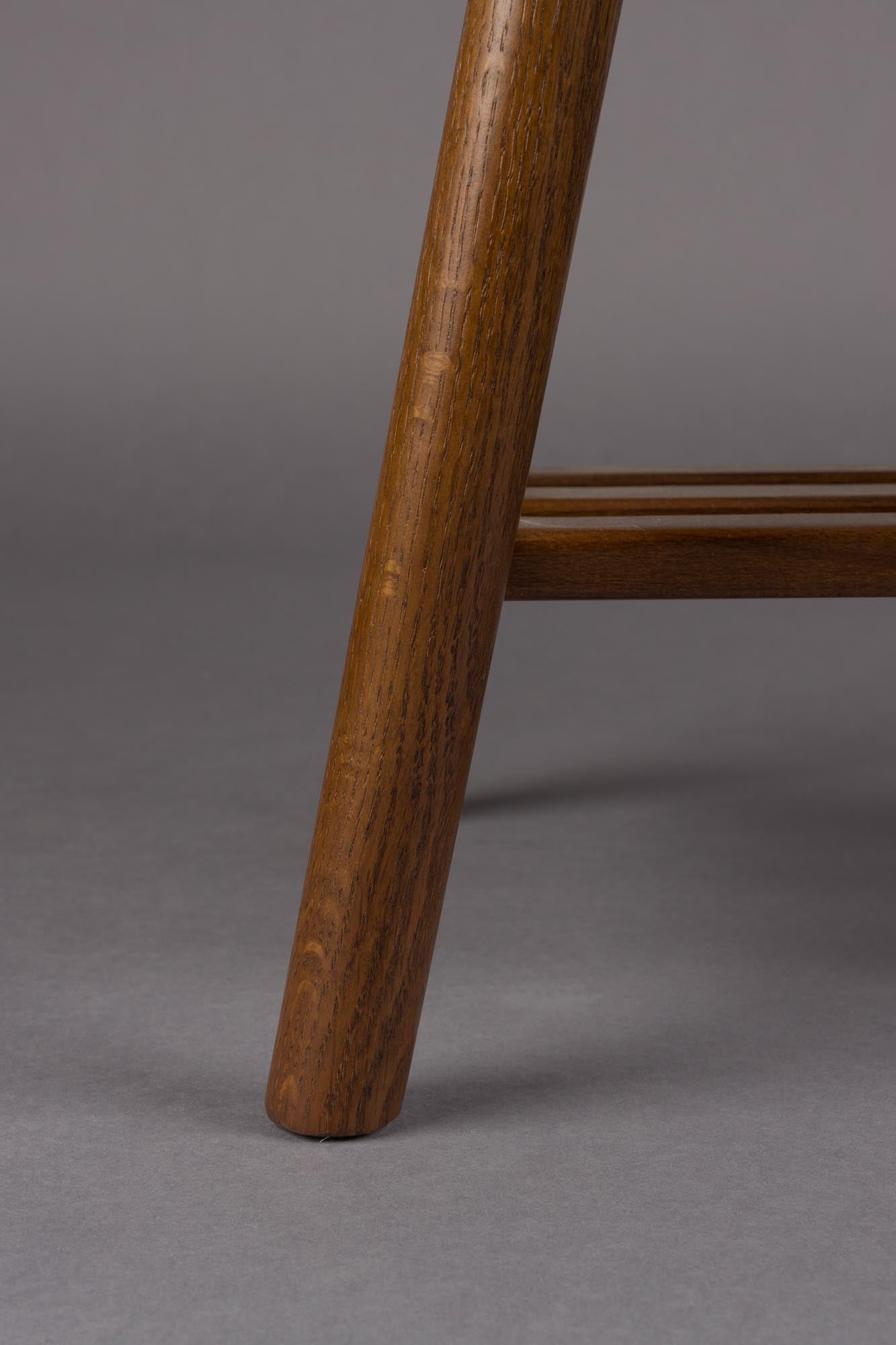 Hocker Kintaro in Walnuss präsentiert im Onlineshop von KAQTU Design AG. Hocker ist von Dutchbone