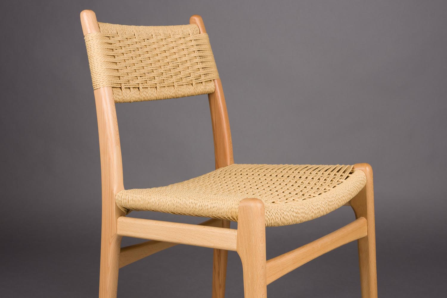Stuhl Cecile Natural in Beige präsentiert im Onlineshop von KAQTU Design AG. Stuhl ist von Dutchbone