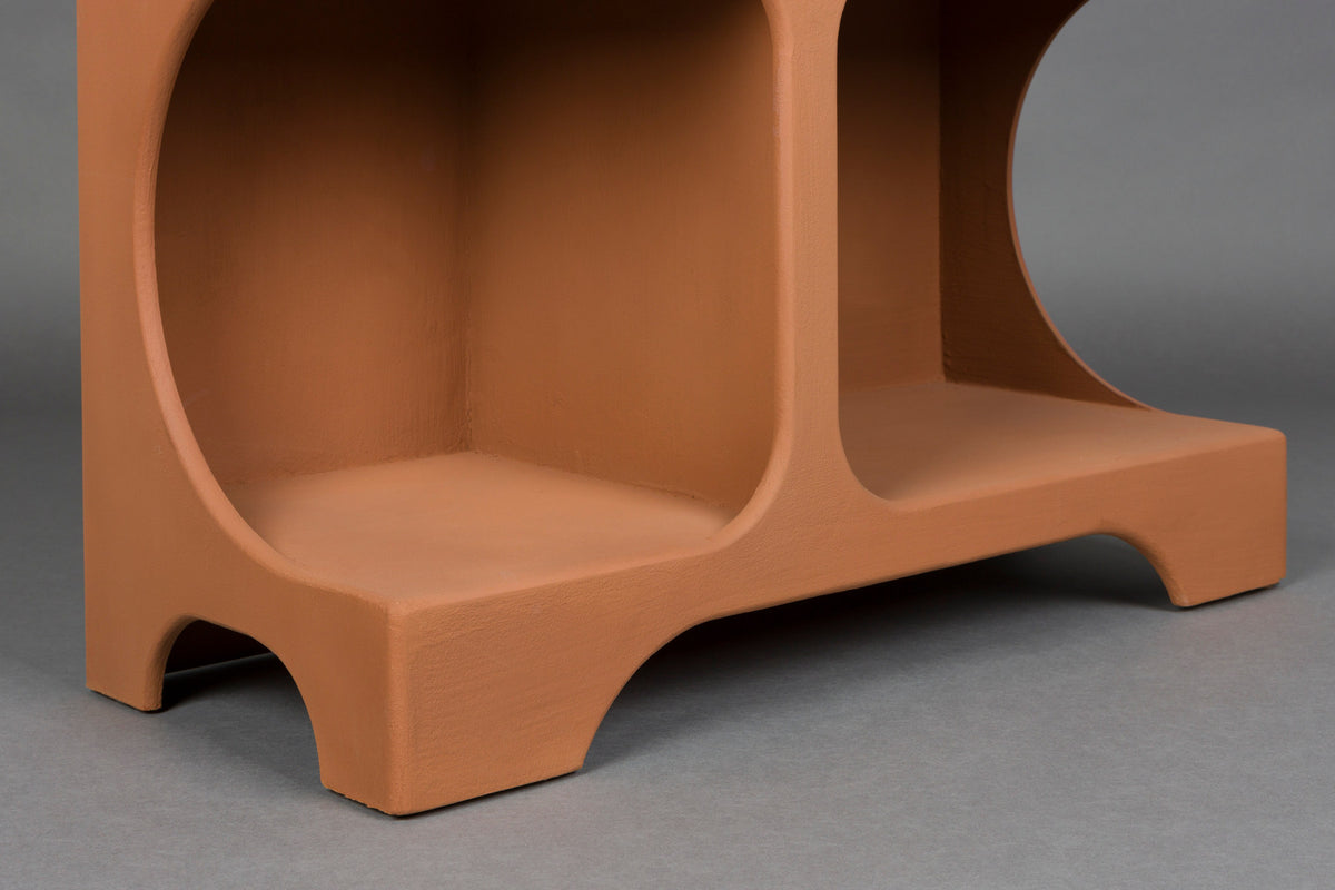 Bücherregal Dundee in Terracotta aus mattem Holz mit ungleichmässigen Fächern