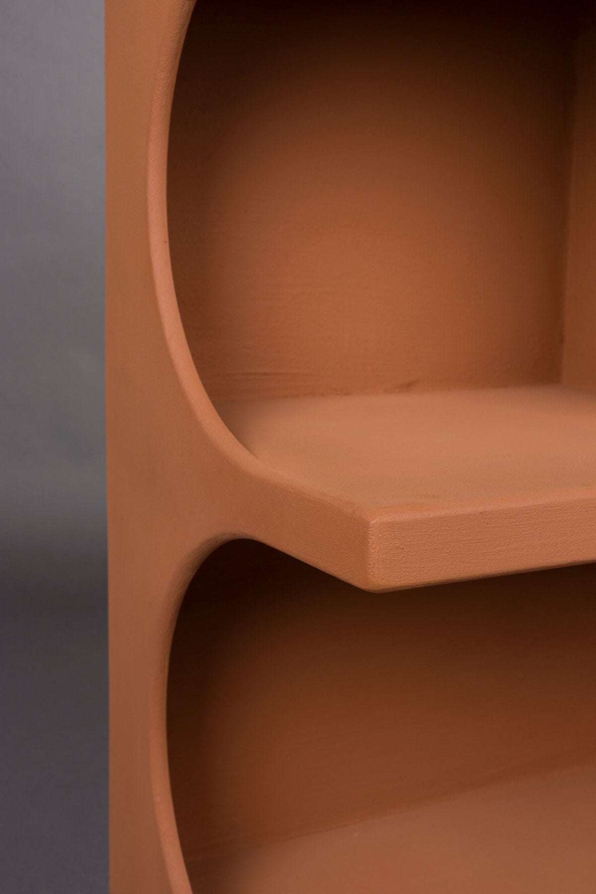 Regal Dundee in Terrakotta präsentiert im Onlineshop von KAQTU Design AG. Bücherregal ist von Dutchbone