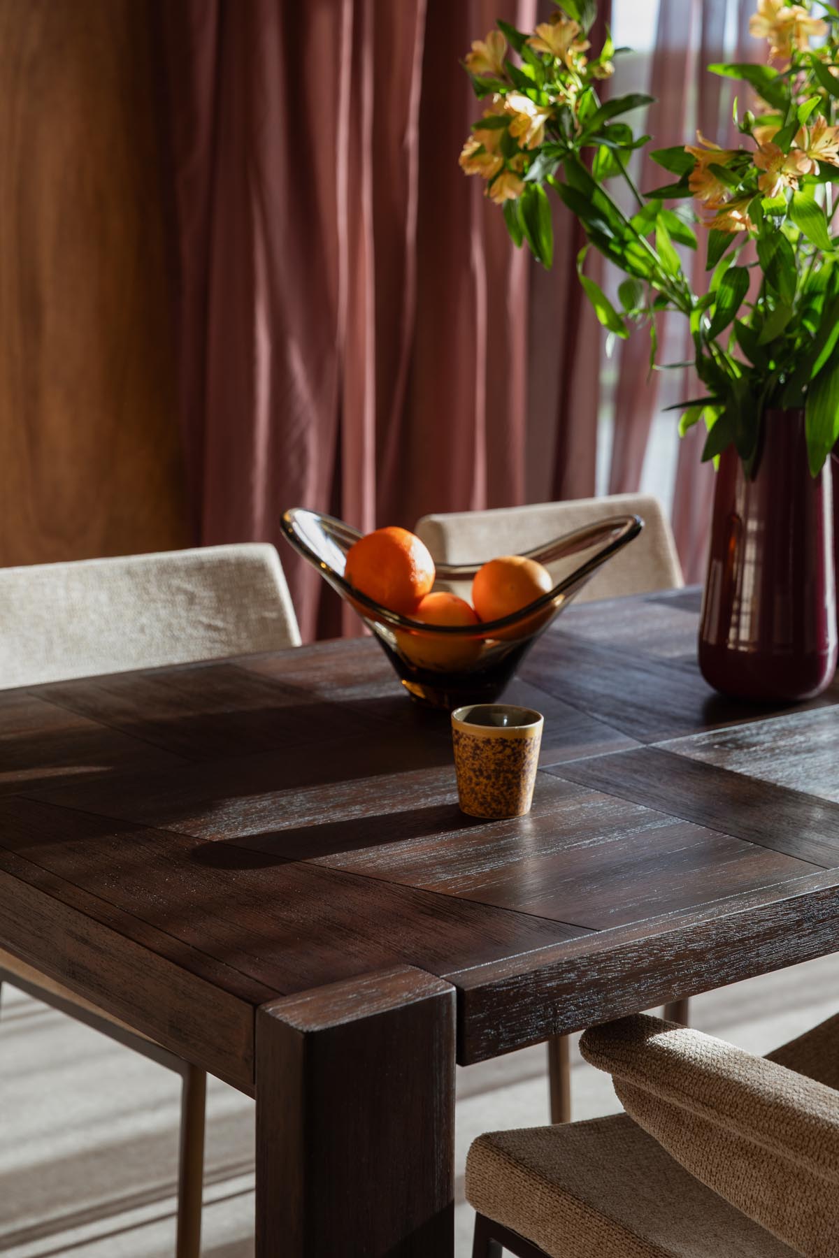 Esstisch Bruneau in Braun präsentiert im Onlineshop von KAQTU Design AG. Esstisch ist von Dutchbone