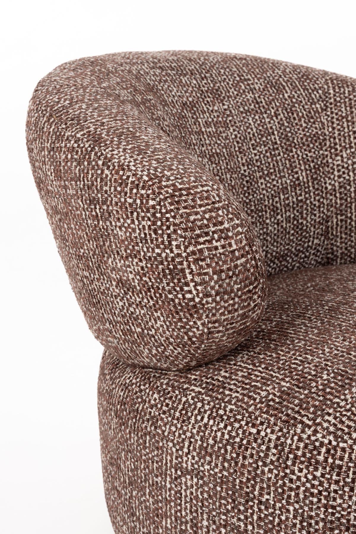 Sessel Walter in Braun präsentiert im Onlineshop von KAQTU Design AG. Sessel ist von Dutchbone