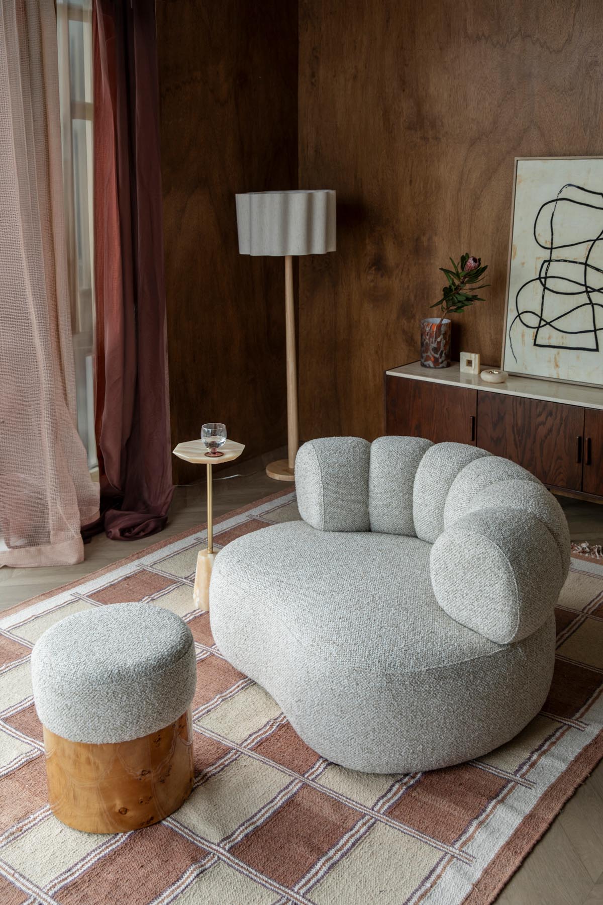 Sessel Duvane in Beige präsentiert im Onlineshop von KAQTU Design AG. Sessel ist von Dutchbone