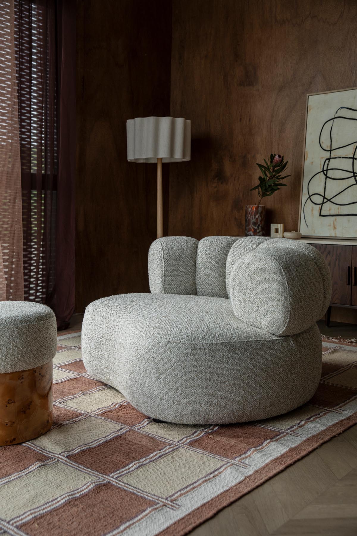 Sessel Duvane in Beige präsentiert im Onlineshop von KAQTU Design AG. Sessel ist von Dutchbone