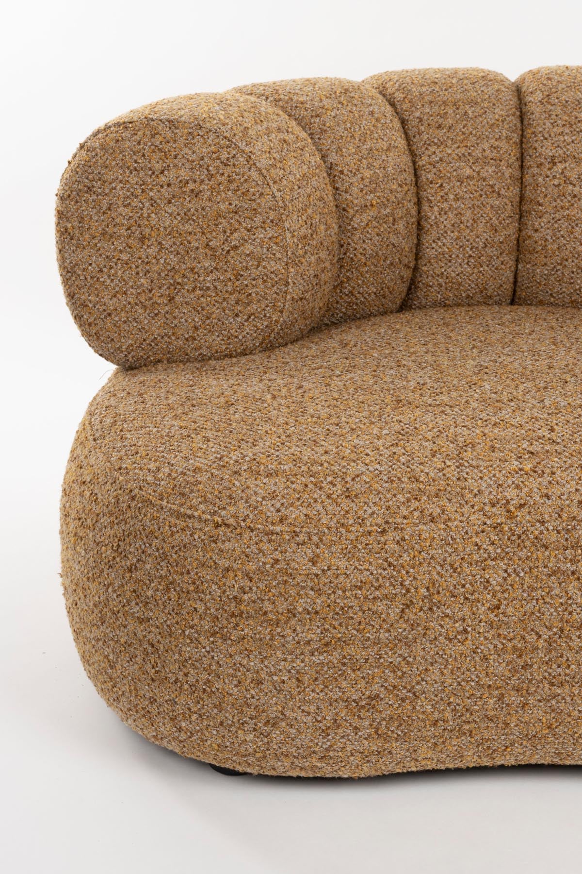 Sessel Duvane in Braun präsentiert im Onlineshop von KAQTU Design AG. Sessel ist von Dutchbone
