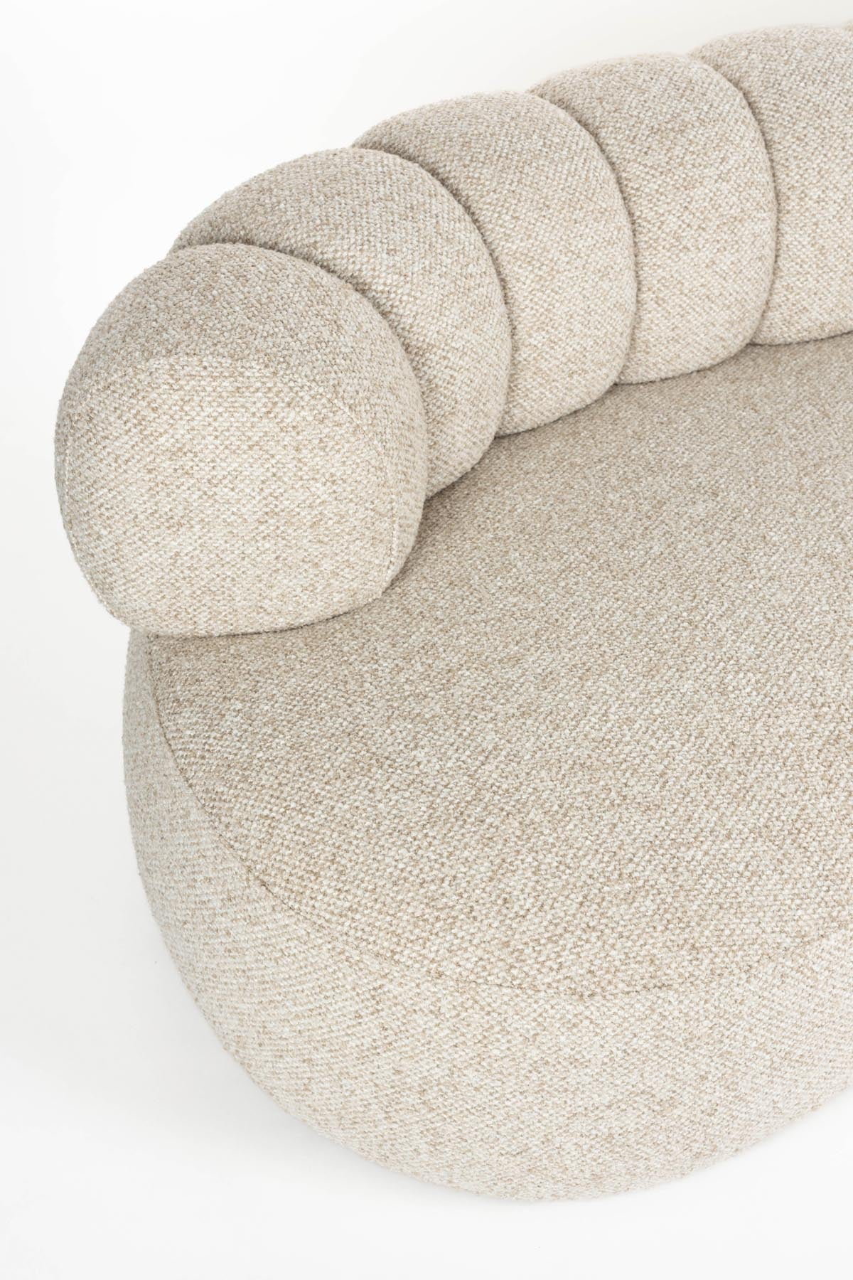 Sofa Duvane 4,5-Sitzer in Beige präsentiert im Onlineshop von KAQTU Design AG. 4er Sofa ist von Dutchbone