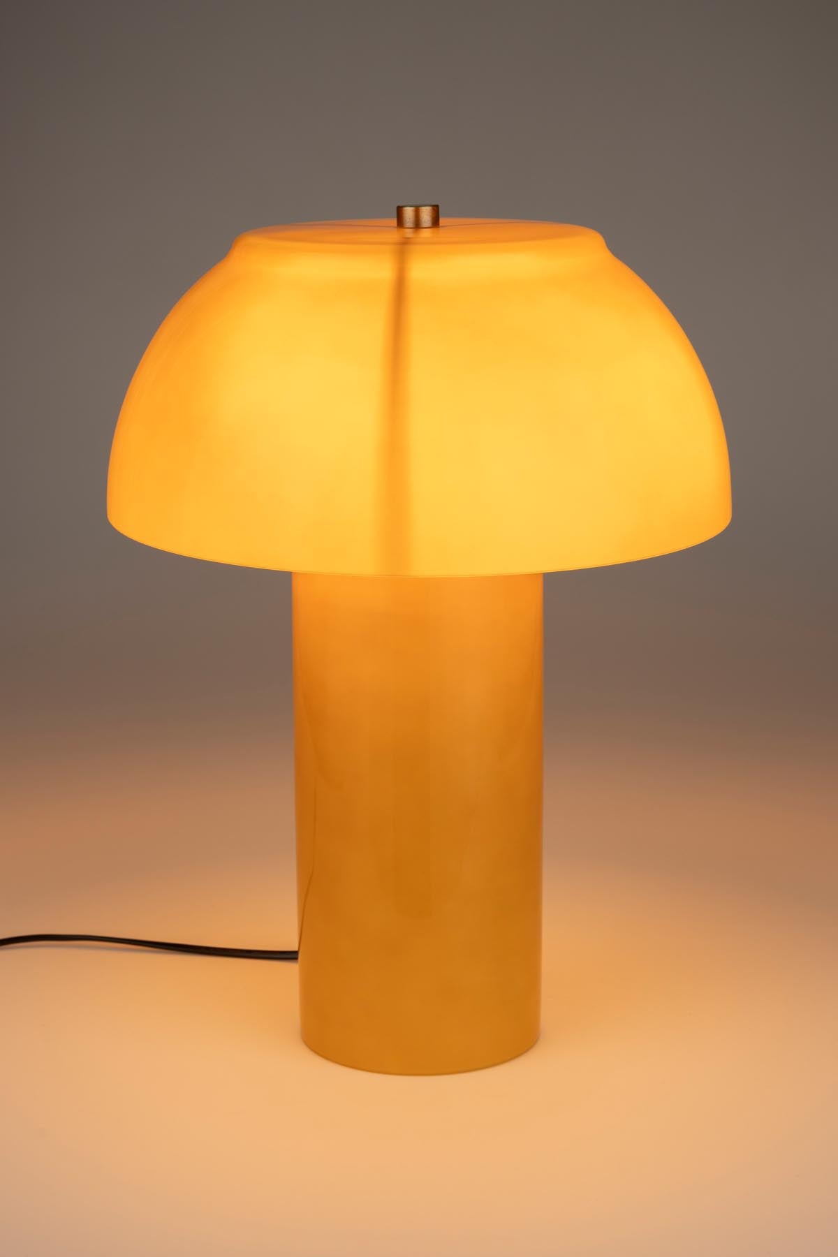 Tischlampe Morvan in Gelb präsentiert im Onlineshop von KAQTU Design AG. Tischleuchte ist von Dutchbone
