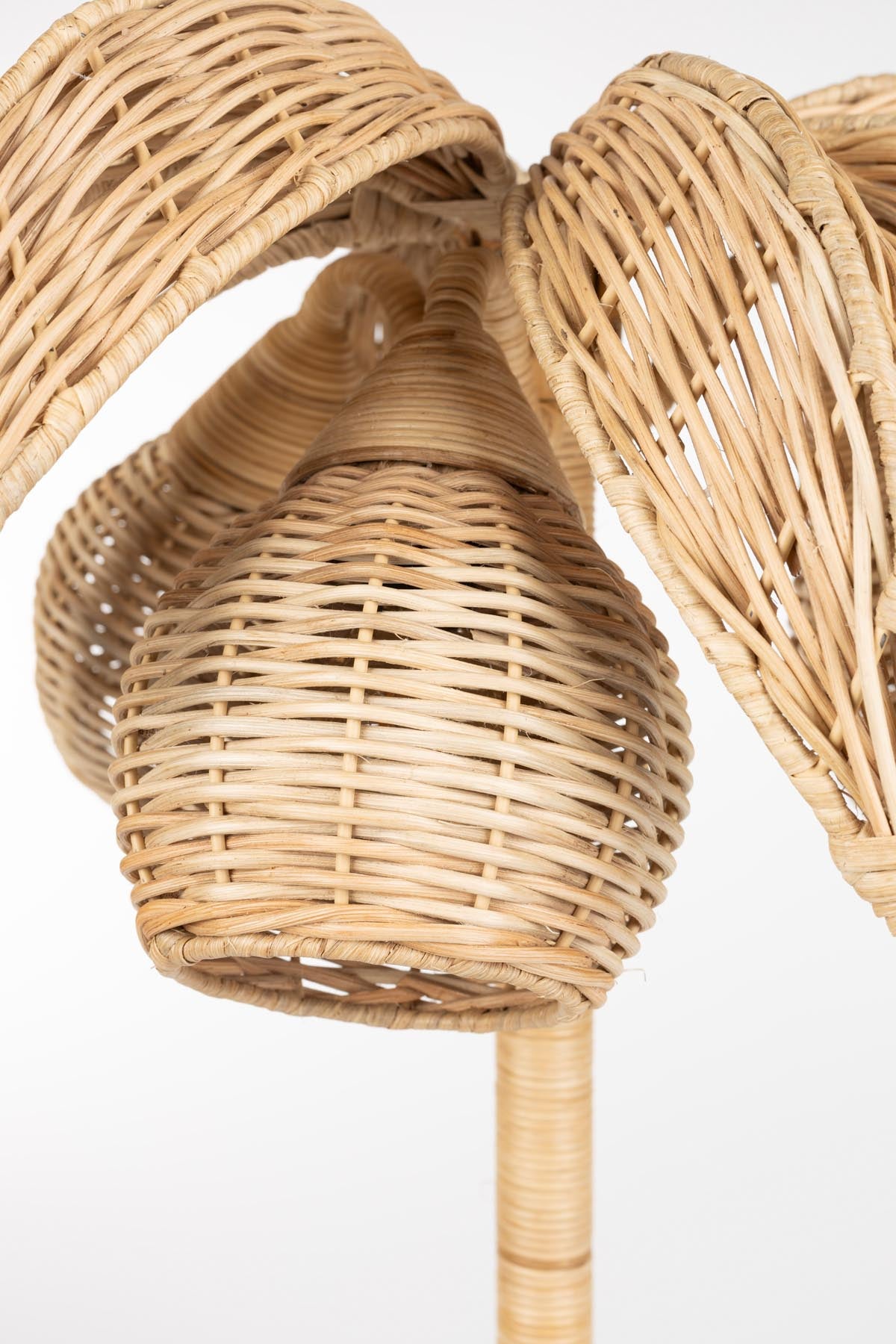 Tischlampe Palmtree in Braun präsentiert im Onlineshop von KAQTU Design AG. Tischleuchte ist von Dutchbone