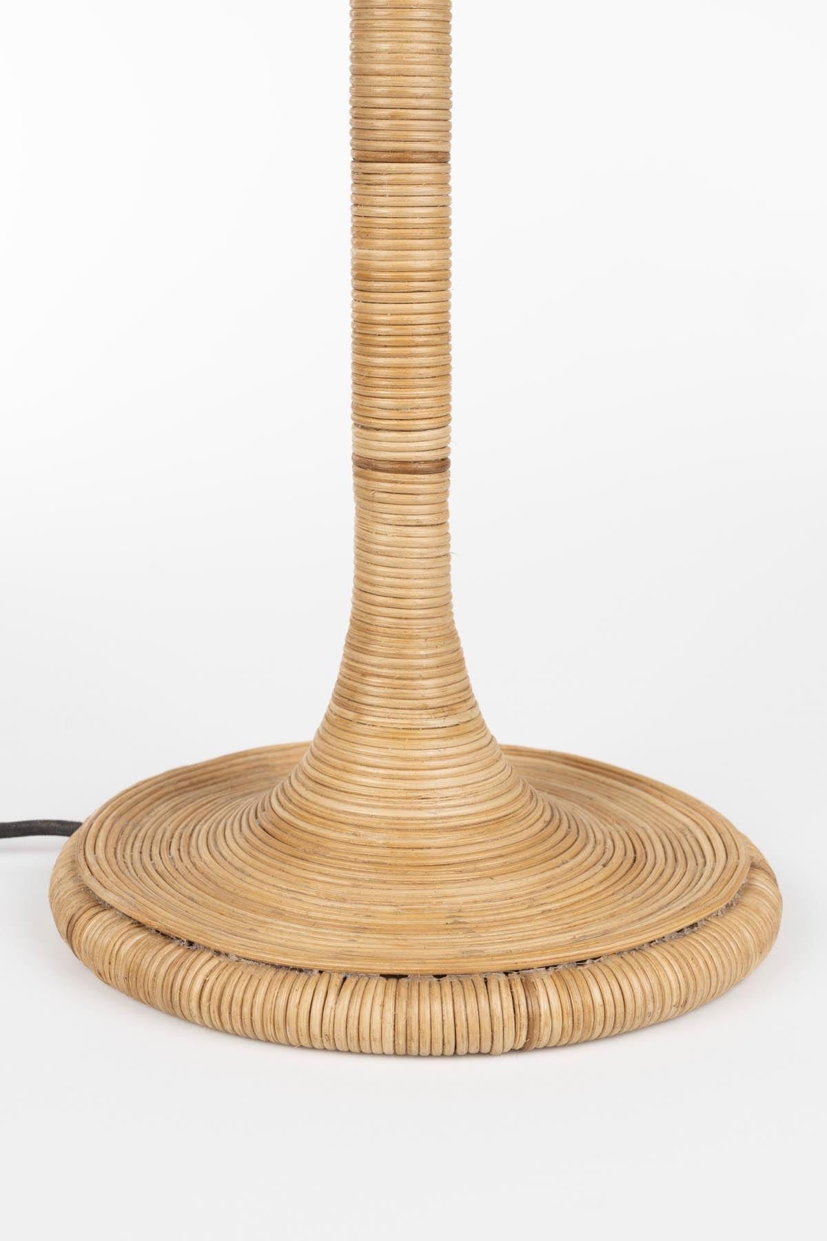 Tischlampe Palmtree in Braun präsentiert im Onlineshop von KAQTU Design AG. Tischleuchte ist von Dutchbone