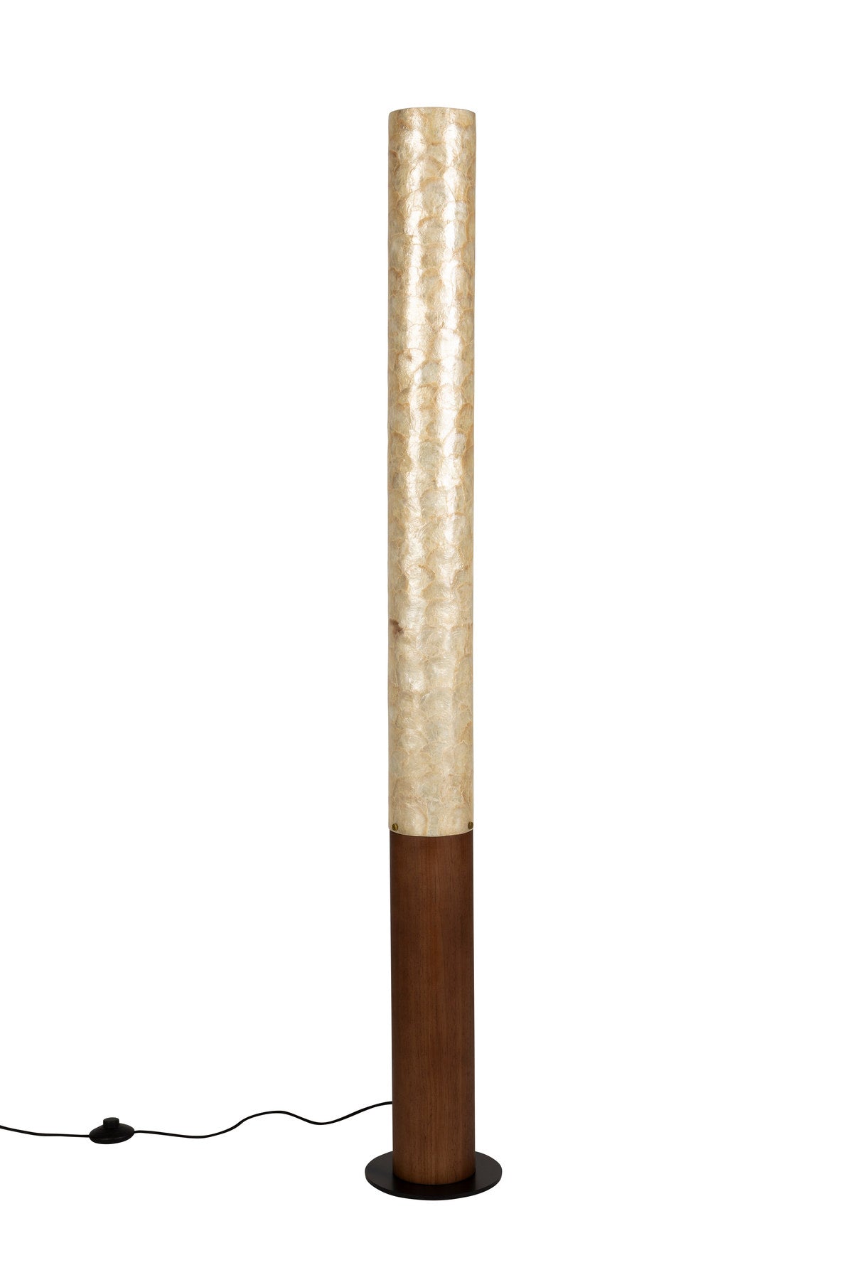 Stehlampe Beam in Beige präsentiert im Onlineshop von KAQTU Design AG. Stehleuchte ist von Dutchbone