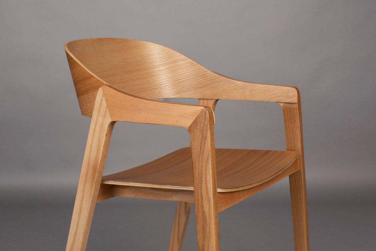 Stuhl Westlake in Natural präsentiert im Onlineshop von KAQTU Design AG. Stuhl mit Armlehne ist von Dutchbone