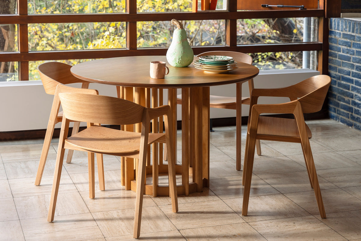Stuhl Westlake in Natural präsentiert im Onlineshop von KAQTU Design AG. Stuhl mit Armlehne ist von Dutchbone