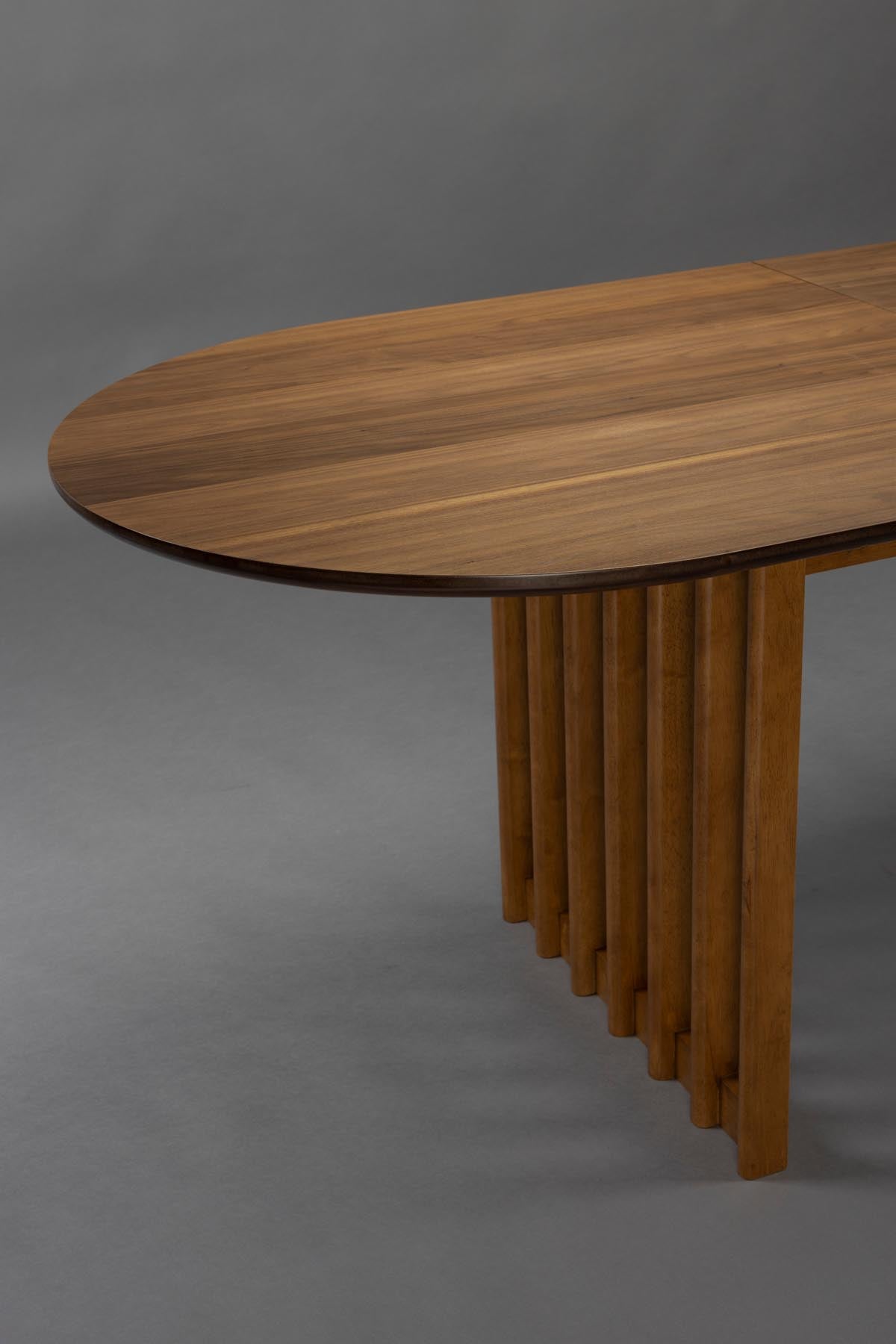 Tisch Barlet in Walnuss präsentiert im Onlineshop von KAQTU Design AG. Esstisch ist von Dutchbone