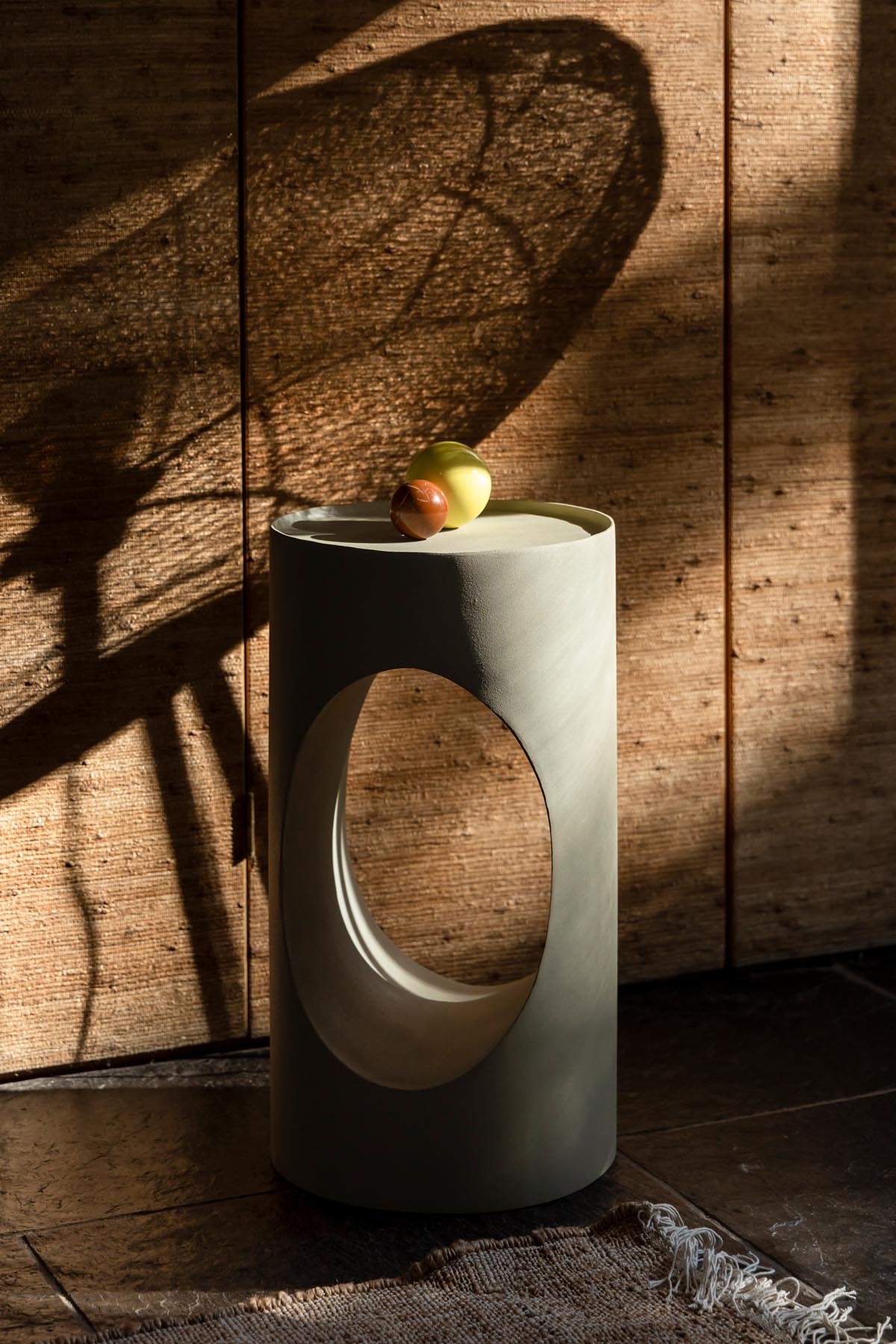 Beistelltisch Sai in Sand präsentiert im Onlineshop von KAQTU Design AG. Beistelltisch ist von Dutchbone