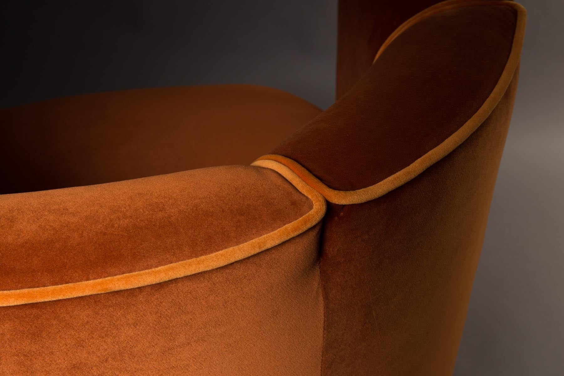 Loungesessel Flower in Orange präsentiert im Onlineshop von KAQTU Design AG. Sessel ist von Dutchbone