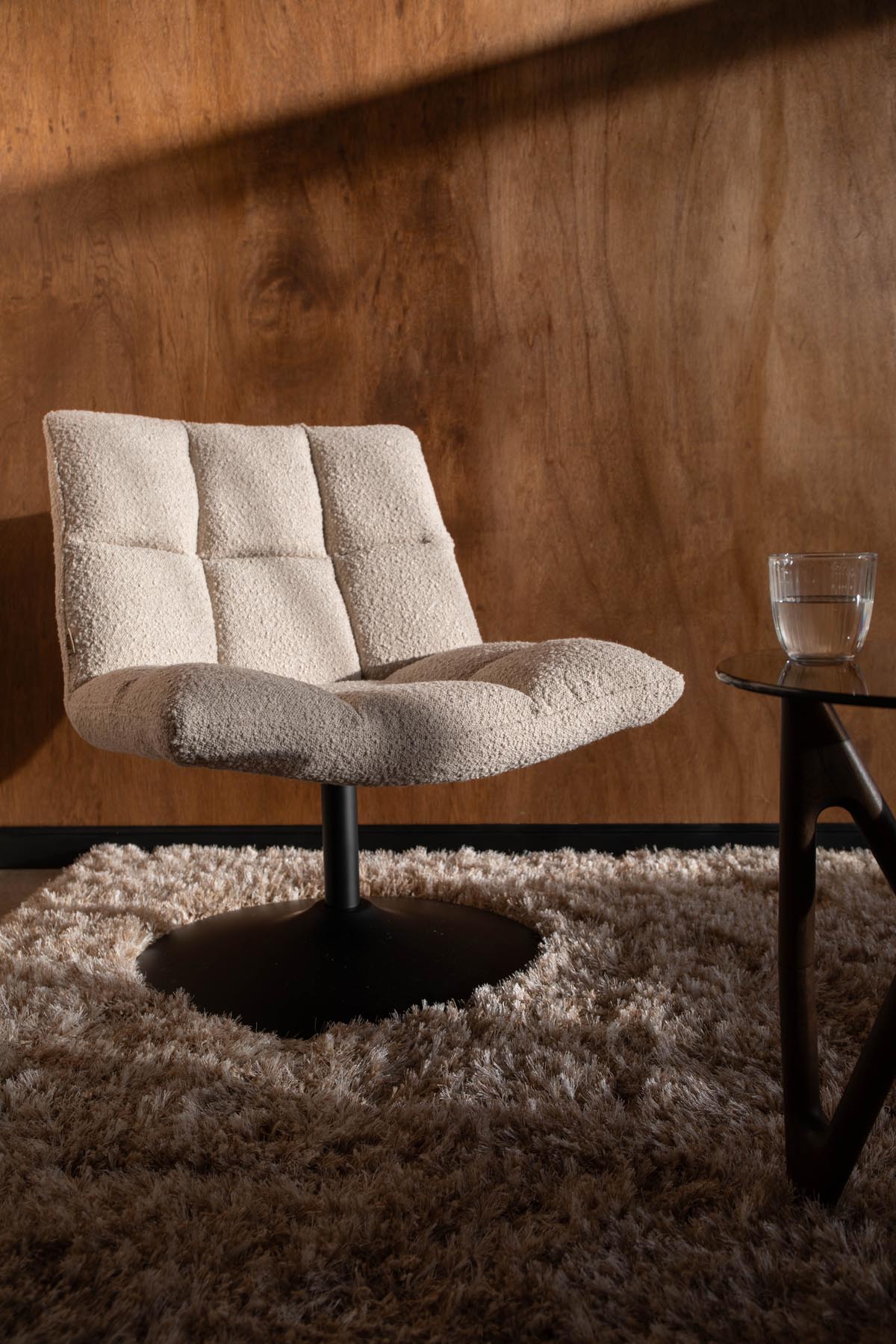 Sessel Bar in Beige präsentiert im Onlineshop von KAQTU Design AG. Sessel ist von Dutchbone