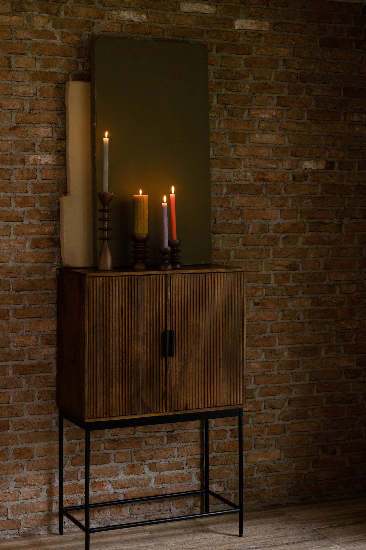 Kerzenhalter Pernilla in Braun präsentiert im Onlineshop von KAQTU Design AG. Kerzenständer ist von Dutchbone