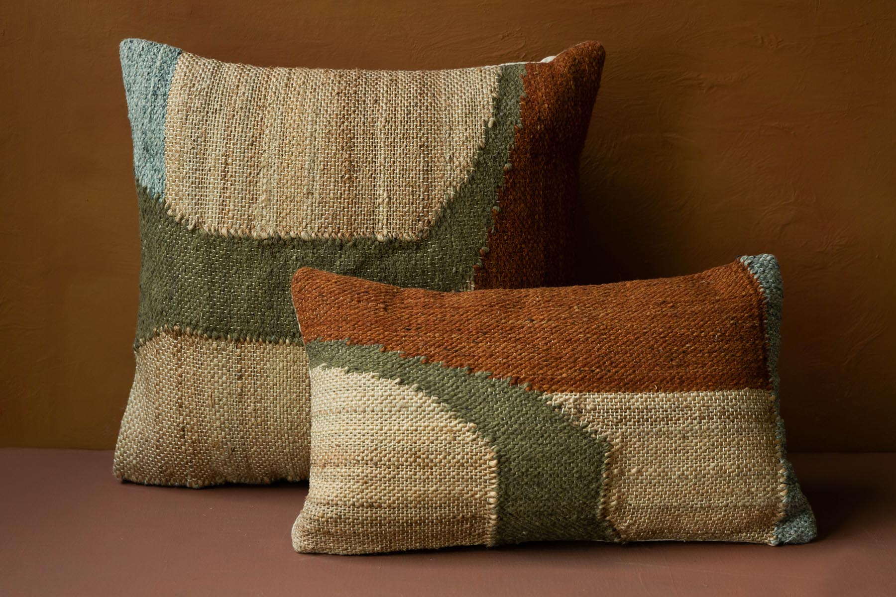 Kissen Pavillon 45x45 in Beige präsentiert im Onlineshop von KAQTU Design AG. Deko Kissen ist von Dutchbone