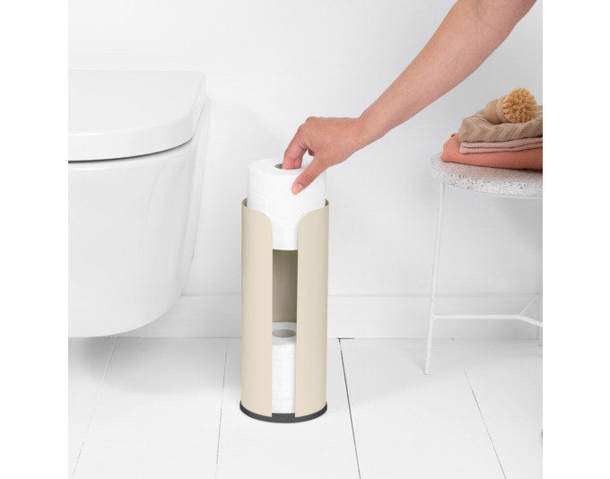 BRABANTIA WC Rollenhalter ReNew soft beige in Soft beige, Weiss präsentiert im Onlineshop von KAQTU Design AG. Toilettenpapierhalter ist von BRABANTIA