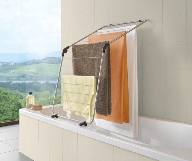 METALTEX Badewannenwäschetrockner Nevis in Grau, Schwarz präsentiert im Onlineshop von KAQTU Design AG. Wäscheständer ist von METALTEX