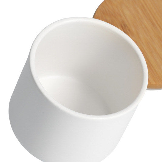ZELLER PRESENT Gewürzdose mit Bambusdeckel weiss Keramik 320 ml in Natur, Braun, Weiss präsentiert im Onlineshop von KAQTU Design AG. Vorratsbehälter ist von ZELLER PRESENT