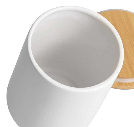 ZELLER PRESENT Vorratsdose mit Bambusdeckel weiss Keramik 1200 ml in Natur, Braun, Weiss präsentiert im Onlineshop von KAQTU Design AG. Vorratsbehälter ist von ZELLER PRESENT