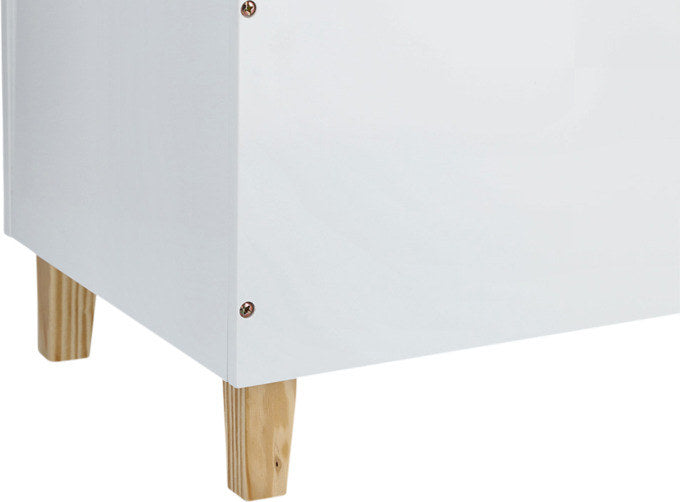 ZELLER Spielzeugtruhe weiss Wolke in Weiss präsentiert im Onlineshop von KAQTU Design AG. Objekte Kids ist von ZELLER PRESENT