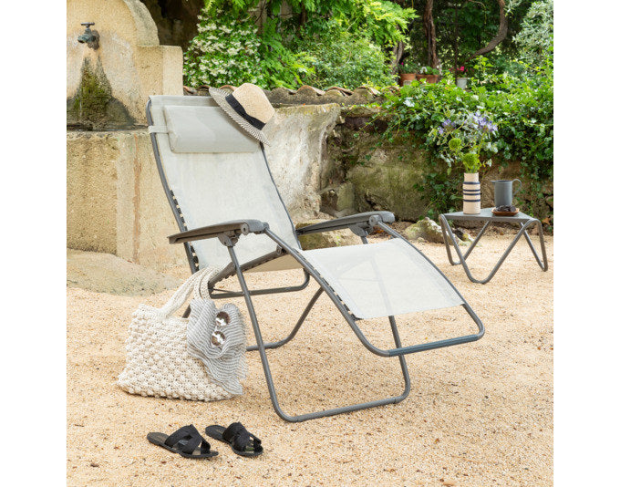 LAFUMA Relaxsessel Relax 601 XL in Seigle mit Gestell in Titane, Batyline-Bezug, klappbares Stahlrohrgestell, Outdoor-Liegestuhl