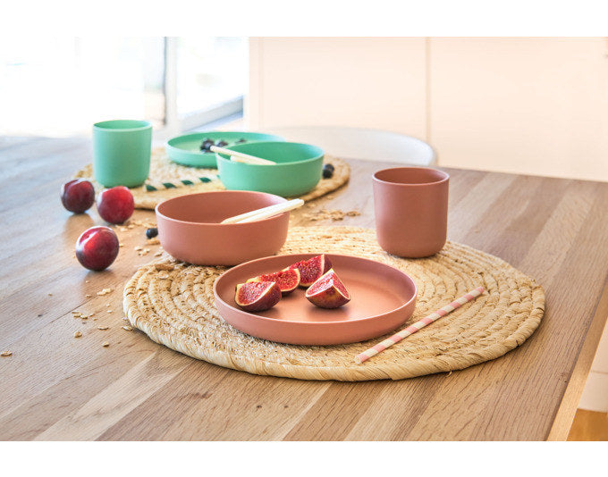ZELLER Kinder-Geschirr-Set 5-teilig rosé in Rosé, Rosa präsentiert im Onlineshop von KAQTU Design AG. Kinderbesteck ist von ZELLER PRESENT
