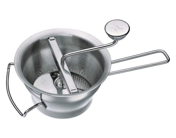 KÜCHENPROFI Passiergerät Profi Edelstahl rostfrei ø 20 cm inklusive 4 Scheiben in Silber präsentiert im Onlineshop von KAQTU Design AG. Küchengerät ist von KÜCHENPROFI