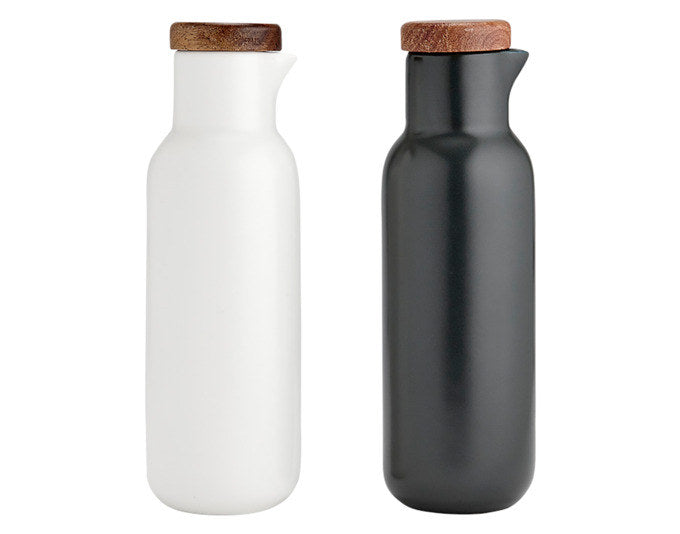 LADELLE Essig- und Öl-Set Essentials weiss/dunkelgrau ø 6.2x18.3 cm in Weiss, Charcoal, Grau, Natur, Braun präsentiert im Onlineshop von KAQTU Design AG. Öl & Essig ist von LADELLE