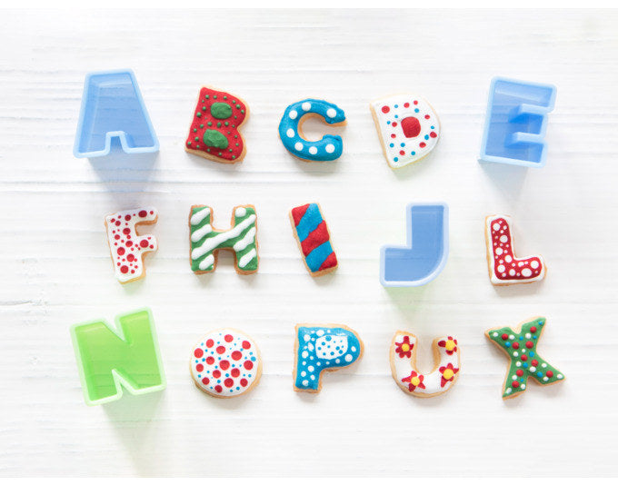 STÄDTER Ausstecher Set Alphabet 28-teilig. 2.5 cm in Assortiert präsentiert im Onlineshop von KAQTU Design AG. Ausstecher ist von STÄDTER
