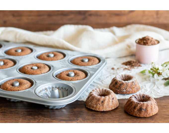 STÄDTER Backblech Gugelhupf Mini 35x27 cm 12er silber We love Baking in Silber präsentiert im Onlineshop von KAQTU Design AG. Gugelhopfformen ist von STÄDTER