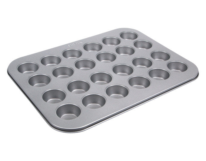 STÄDTER Muffinblech Mini 35x27 cm 24er silber We love Baking in  präsentiert im Onlineshop von KAQTU Design AG. Muffinformen ist von STÄDTER