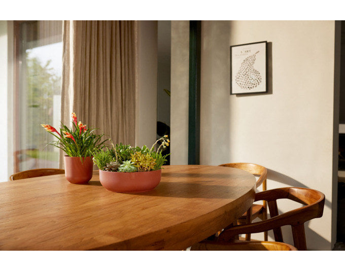 ELHO Pflanzengefäss Jazz rund ø 28 cm toskanisches rot in Toskanisches rot, Rot präsentiert im Onlineshop von KAQTU Design AG. Übertopf ist von ELHO