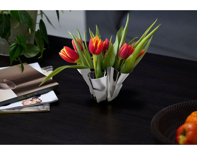 PHILIPPI Vase oder Windlicht Margeaux Inox ø 17 cm in Chrom, Silber präsentiert im Onlineshop von KAQTU Design AG. Vase ist von PHILIPPI