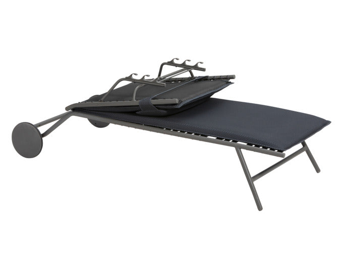 LAFUMA Liege Miami II Becomfort dark grey in  präsentiert im Onlineshop von KAQTU Design AG. Liegestuhl ist von LAFUMA