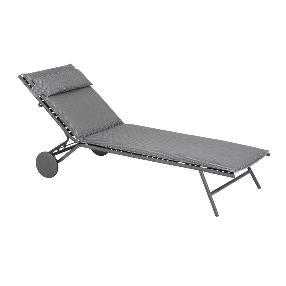 LAFUMA Liege Miami II Becomfort silver in Silver, Grau präsentiert im Onlineshop von KAQTU Design AG. Liegestuhl ist von LAFUMA
