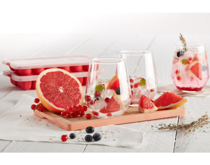 LÉKUÉ Eiswürfelform Herz mit Deckel 23x12 cm rot in Gelb präsentiert im Onlineshop von KAQTU Design AG. Eiswürfelformen ist von LEKUE