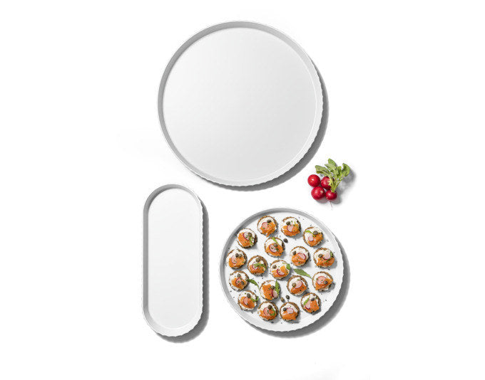 BLIM PLUS Tablett Minerva Gr. M 37.5x15 cm arctic white in Arctic white, Weiss präsentiert im Onlineshop von KAQTU Design AG. Tablett ist von BLIMPLUS