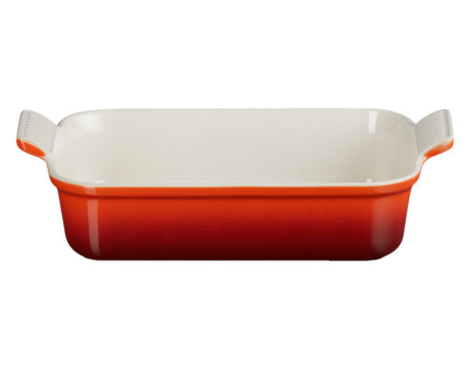 LE CREUSET Auflaufform Tradition kirschrot 26x19 cm 2.4 l in Kirschrot, Rot präsentiert im Onlineshop von KAQTU Design AG. Auflaufformen ist von LE CREUSET