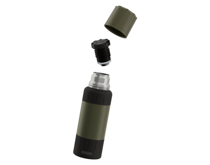 SIGG Isolierflasche Alpine Star roasted green 0.5 l in  präsentiert im Onlineshop von KAQTU Design AG. Küchenhelfer ist von SIGG