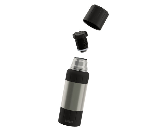 SIGG Isolierflasche Alpine Star brushed 0.5 l in  präsentiert im Onlineshop von KAQTU Design AG. Küchenhelfer ist von SIGG