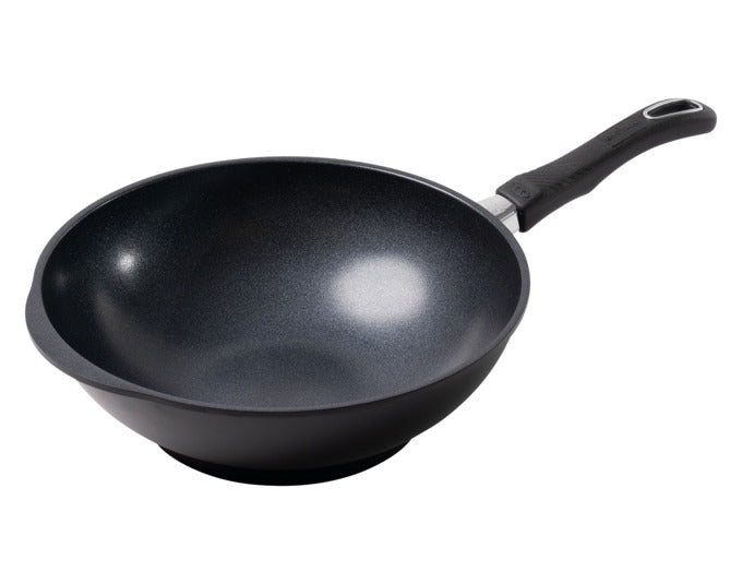 GASTROLUX Wok EVO mit Stiel Induktion ø 30 cm in  präsentiert im Onlineshop von KAQTU Design AG. Topf ist von GASTROLUX