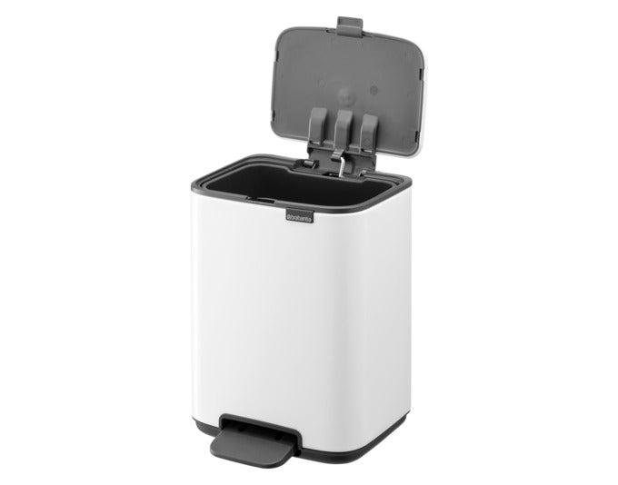 BRABANTIA Treteimer Bo white 4 l in  präsentiert im Onlineshop von KAQTU Design AG. Mülleimer ist von BRABANTIA